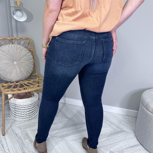 Judy Blue - Dark Blue Women's Jean - Picture 6 of 7